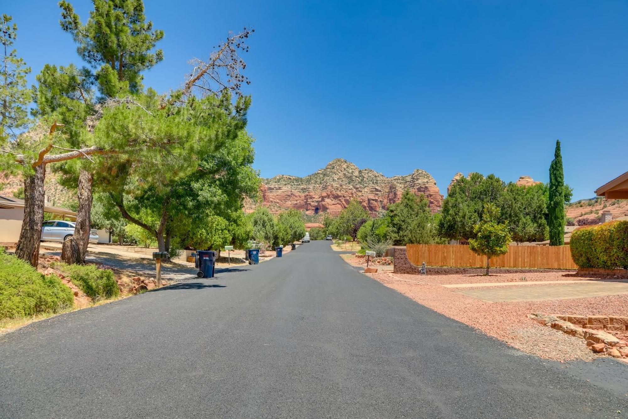 Red Rock Retreat With Patio 3 Mi To Downtown Sedona Villa Exteriör bild